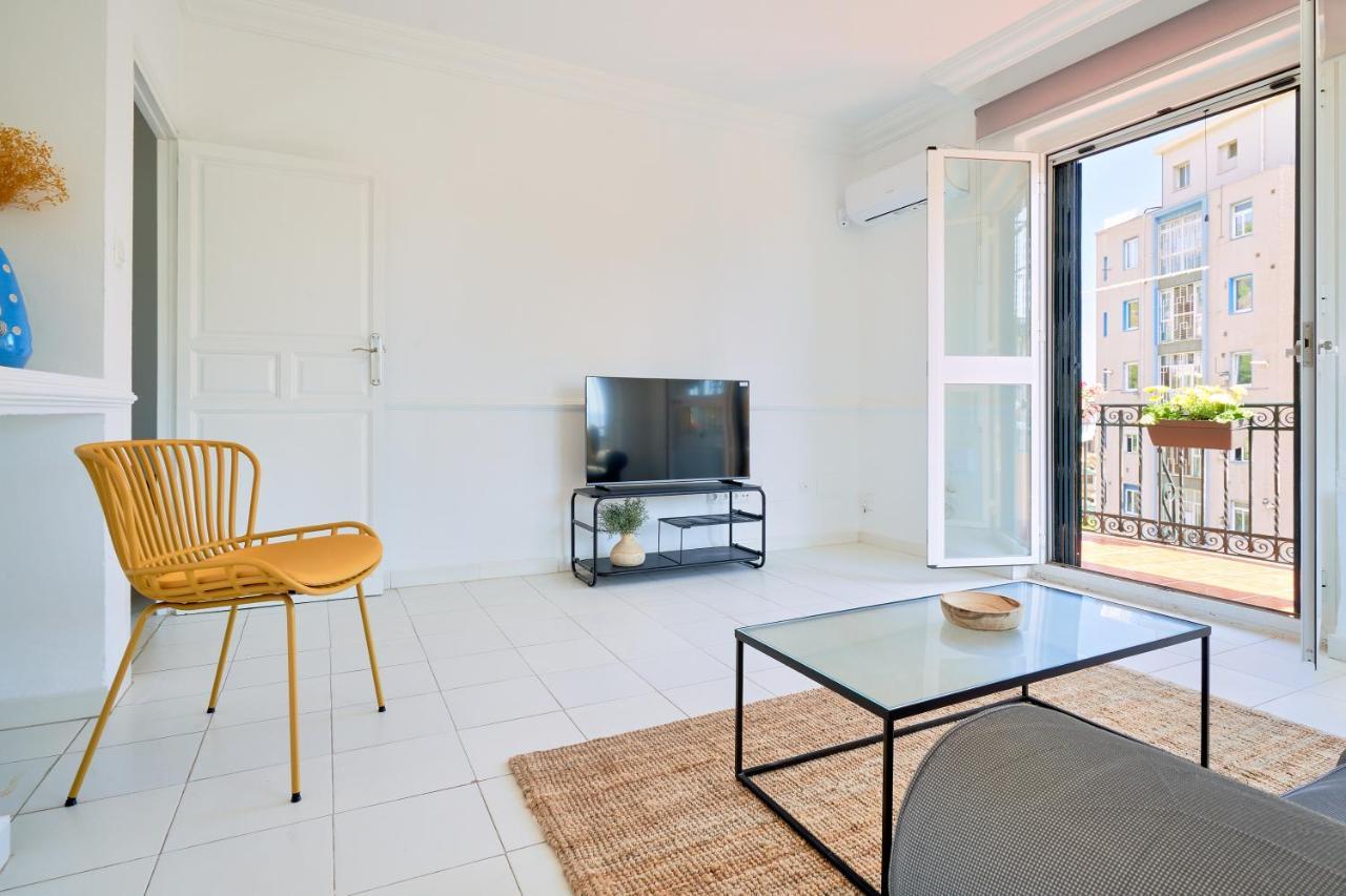 Villa Rosita Suites En Playa De La Malagueta Con Terraza Málaga Extérieur photo