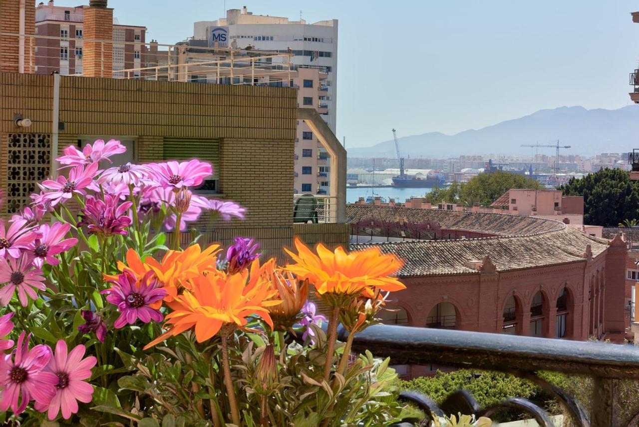 Villa Rosita Suites En Playa De La Malagueta Con Terraza Málaga Extérieur photo