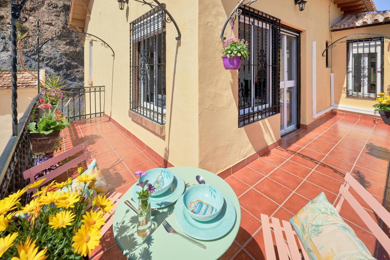 Villa Rosita Suites En Playa De La Malagueta Con Terraza Málaga Extérieur photo