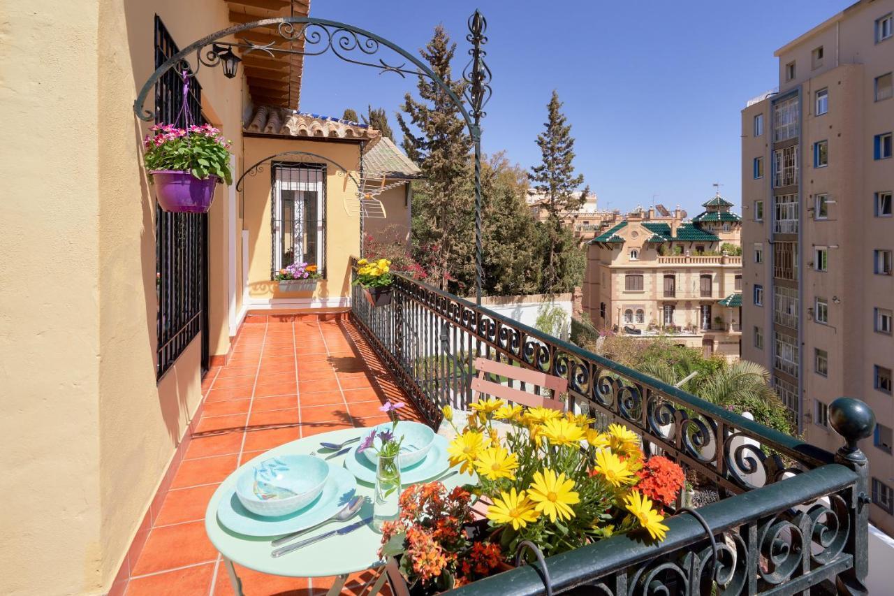 Villa Rosita Suites En Playa De La Malagueta Con Terraza Málaga Extérieur photo