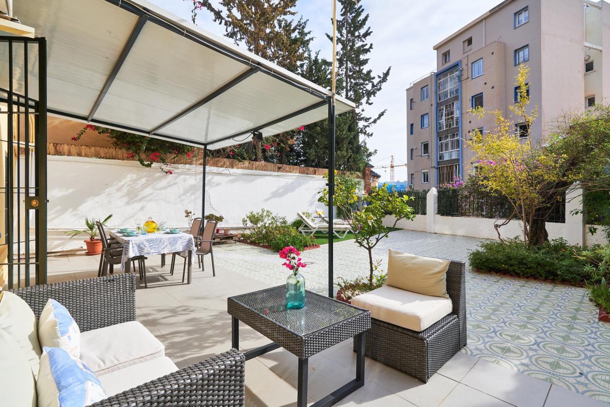 Villa Rosita Suites En Playa De La Malagueta Con Terraza Málaga Extérieur photo
