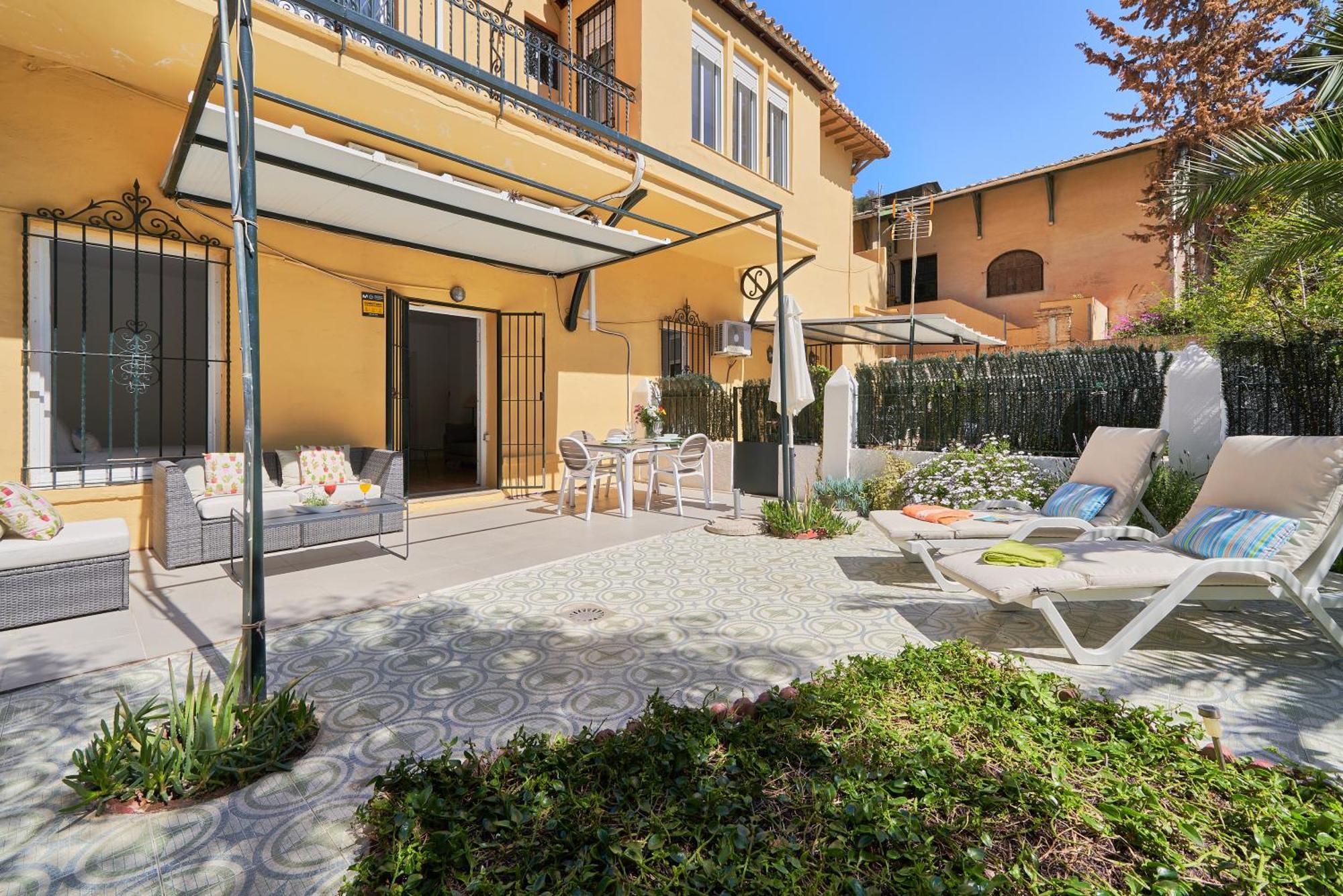 Villa Rosita Suites En Playa De La Malagueta Con Terraza Málaga Extérieur photo