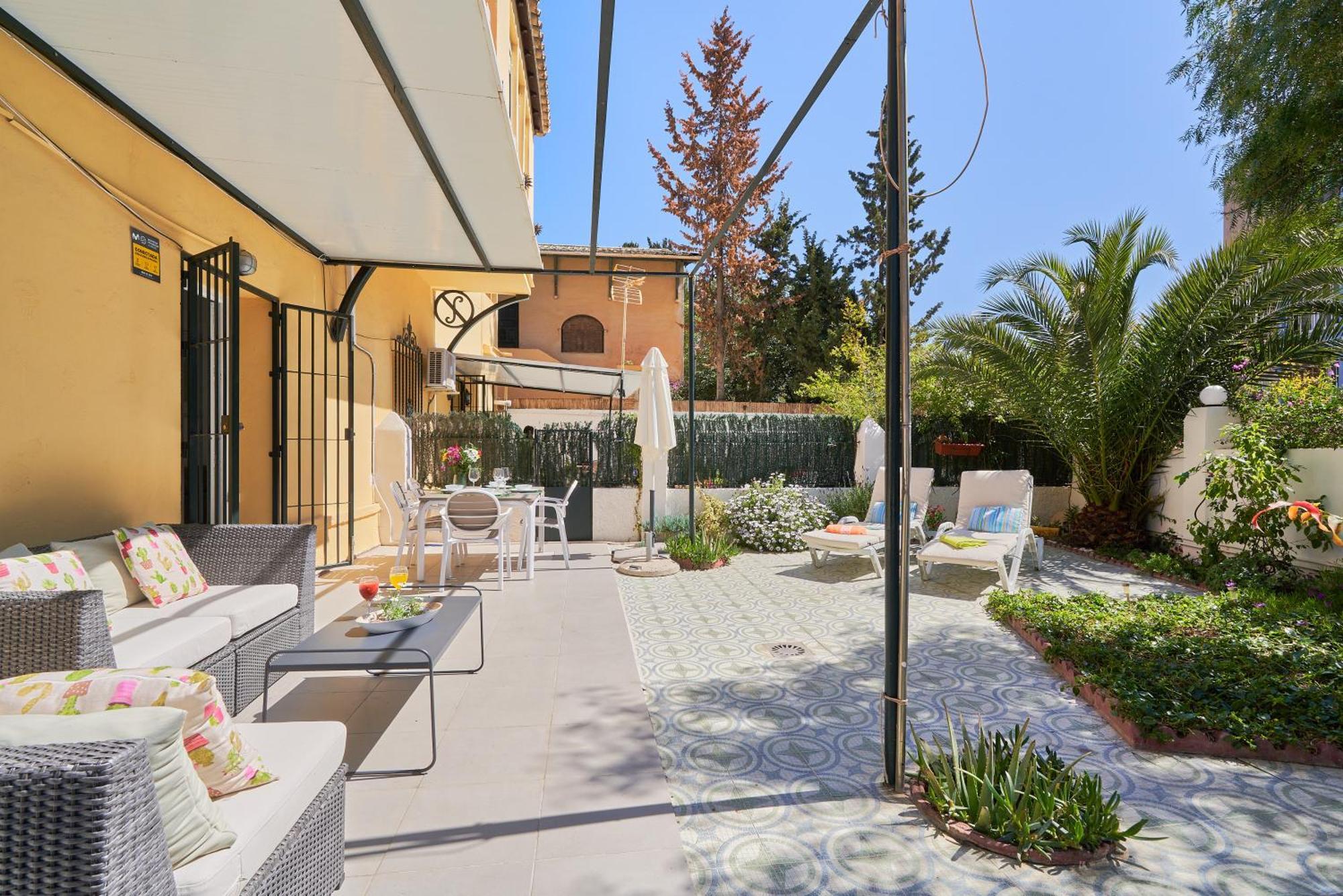 Villa Rosita Suites En Playa De La Malagueta Con Terraza Málaga Extérieur photo